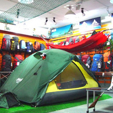 新疆戶外探險熱，這些裝備與專賣店助你暢游西域